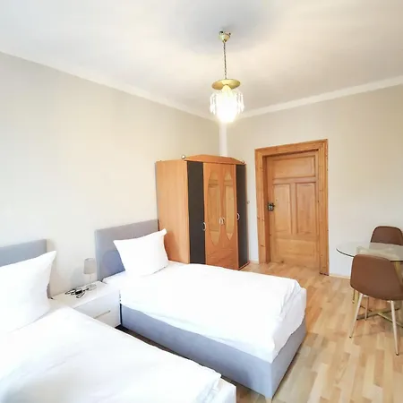 Appartement Fuer 10 Personen Leipzig